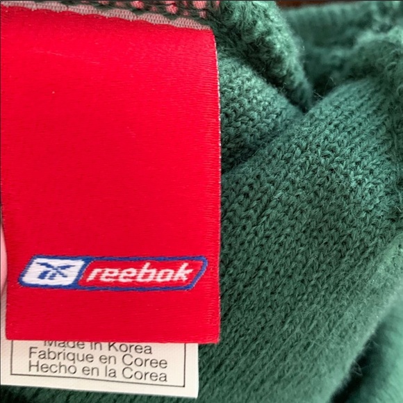 Green Bay Packers Beanie 🧀 🏈 - Picture 2 of 3